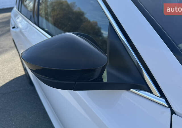 Білий Шкода Октавія, об'ємом двигуна 1.97 л та пробігом 75 тис. км за 25000 $, фото 3 на Automoto.ua