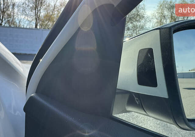 Білий Шкода Октавія, об'ємом двигуна 1.97 л та пробігом 75 тис. км за 25000 $, фото 12 на Automoto.ua