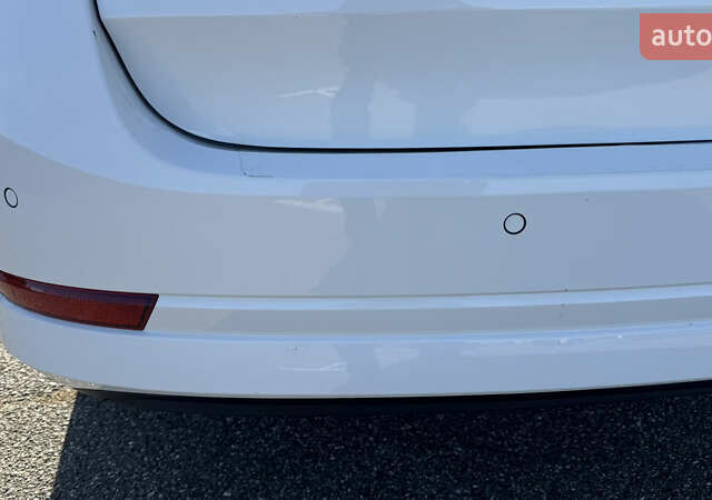 Білий Шкода Октавія, об'ємом двигуна 1.97 л та пробігом 75 тис. км за 25000 $, фото 8 на Automoto.ua