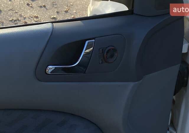 Белый Шкода Октавия, объемом двигателя 1.78 л и пробегом 244 тыс. км за 3000 $, фото 20 на Automoto.ua