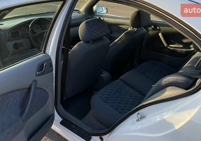 Белый Шкода Октавия, объемом двигателя 1.78 л и пробегом 244 тыс. км за 3000 $, фото 17 на Automoto.ua