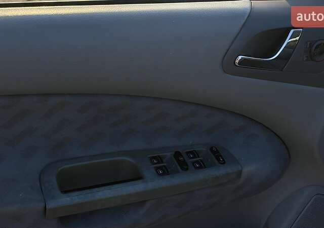 Белый Шкода Октавия, объемом двигателя 1.78 л и пробегом 244 тыс. км за 3000 $, фото 19 на Automoto.ua