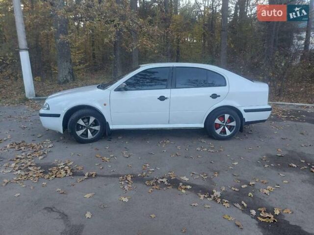 Белый Шкода Октавия, объемом двигателя 1.6 л и пробегом 350 тыс. км за 2900 $, фото 6 на Automoto.ua