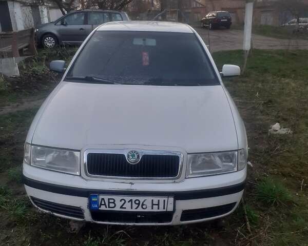 Белый Шкода Октавия, объемом двигателя 1.8 л и пробегом 275 тыс. км за 3300 $, фото 14 на Automoto.ua