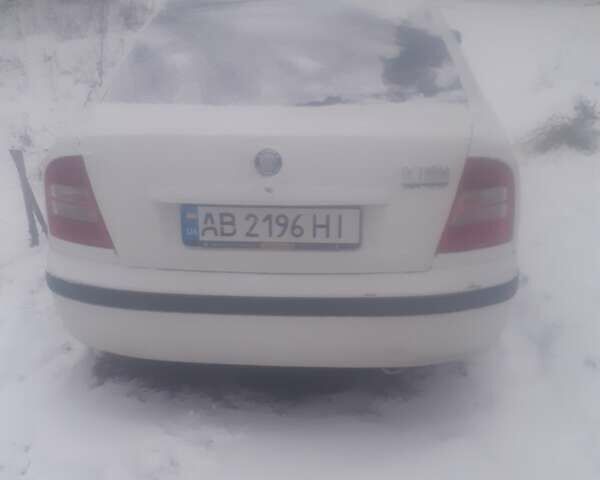 Белый Шкода Октавия, объемом двигателя 1.8 л и пробегом 275 тыс. км за 3300 $, фото 1 на Automoto.ua