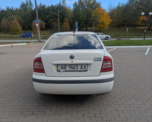 Білий Шкода Октавія, об'ємом двигуна 1.6 л та пробігом 258 тис. км за 4100 $, фото 5 на Automoto.ua