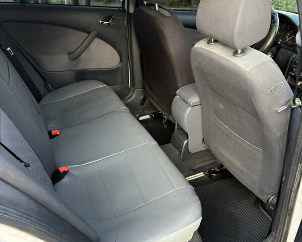 Белый Шкода Октавия, объемом двигателя 1.9 л и пробегом 313 тыс. км за 5500 $, фото 10 на Automoto.ua