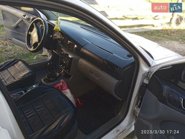 Білий Шкода Октавія, об'ємом двигуна 1.9 л та пробігом 297 тис. км за 3200 $, фото 7 на Automoto.ua