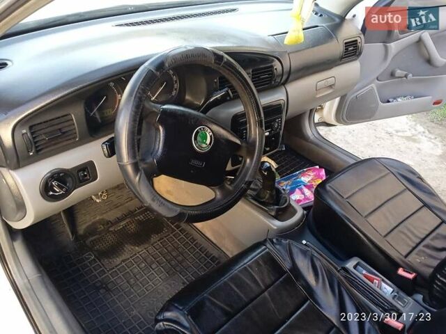 Білий Шкода Октавія, об'ємом двигуна 1.9 л та пробігом 297 тис. км за 3200 $, фото 10 на Automoto.ua