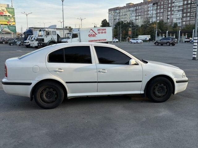 Белый Шкода Октавия, объемом двигателя 1.9 л и пробегом 313 тыс. км за 5500 $, фото 5 на Automoto.ua