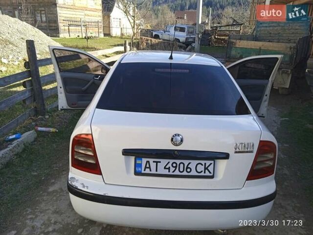 Білий Шкода Октавія, об'ємом двигуна 1.9 л та пробігом 297 тис. км за 3200 $, фото 8 на Automoto.ua