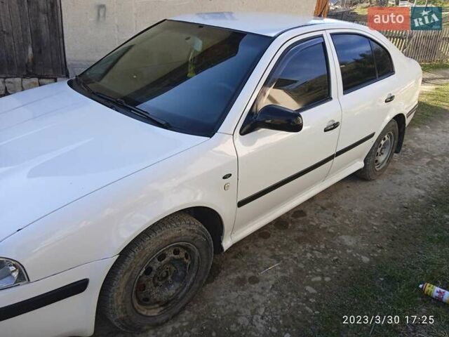 Білий Шкода Октавія, об'ємом двигуна 1.9 л та пробігом 297 тис. км за 3200 $, фото 3 на Automoto.ua