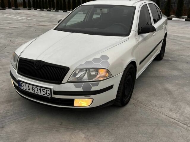 Белый Шкода Октавия, объемом двигателя 0 л и пробегом 400 тыс. км за 2550 $, фото 1 на Automoto.ua