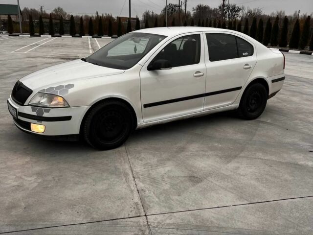 Белый Шкода Октавия, объемом двигателя 0 л и пробегом 400 тыс. км за 2550 $, фото 2 на Automoto.ua