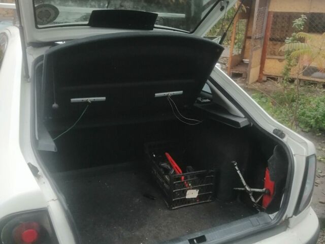 Білий Шкода Октавія, об'ємом двигуна 1.8 л та пробігом 250 тис. км за 4300 $, фото 4 на Automoto.ua