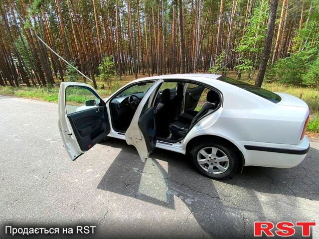 Белый Шкода Октавия, объемом двигателя 1.8 л и пробегом 172 тыс. км за 5500 $, фото 11 на Automoto.ua