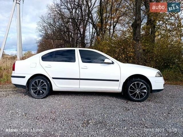 Шкода Октавія 2005 у Миколаїв на Automoto.ua Білий Шкода Октавія, об'ємом двигуна 1.9 л та пробігом 265 тис. км за 5900 $, фото 6 на Automoto.ua