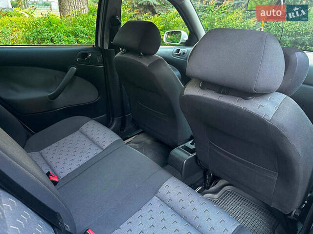 Белый Шкода Октавия, объемом двигателя 1.6 л и пробегом 232 тыс. км за 4290 $, фото 19 на Automoto.ua