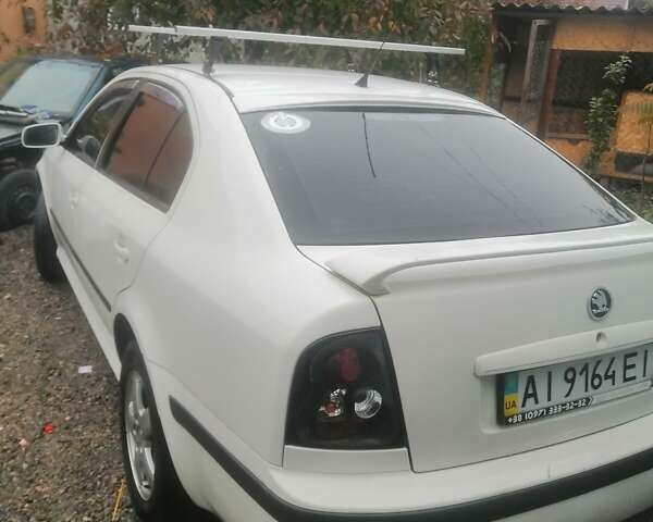 Белый Шкода Октавия, объемом двигателя 1.78 л и пробегом 270 тыс. км за 4200 $, фото 2 на Automoto.ua