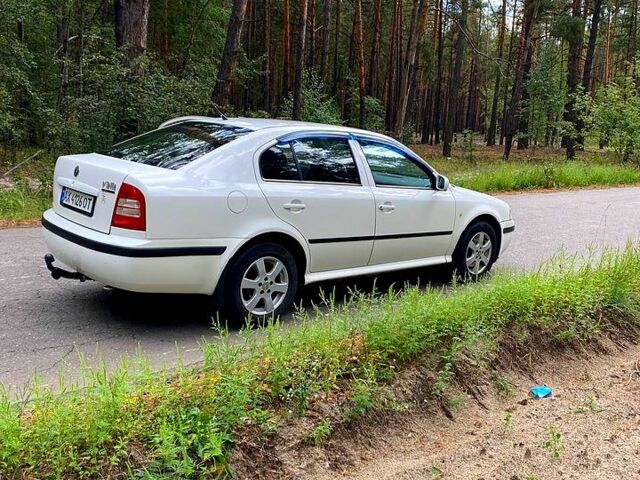 Белый Шкода Октавия, объемом двигателя 1.8 л и пробегом 172 тыс. км за 5500 $, фото 12 на Automoto.ua