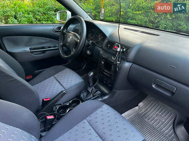 Белый Шкода Октавия, объемом двигателя 1.6 л и пробегом 232 тыс. км за 4290 $, фото 20 на Automoto.ua