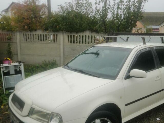 Білий Шкода Октавія, об'ємом двигуна 1.8 л та пробігом 250 тис. км за 4300 $, фото 10 на Automoto.ua