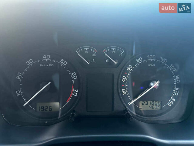 Белый Шкода Октавия, объемом двигателя 1.6 л и пробегом 232 тыс. км за 4290 $, фото 10 на Automoto.ua