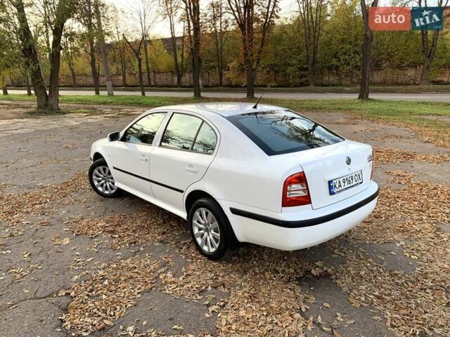 Шкода Октавия 2006 в Кривом Роге на Automoto.ua Белый Шкода Октавия, объемом двигателя 1.6 л и пробегом 187 тыс. км за 4800 $, фото 10 на Automoto.ua