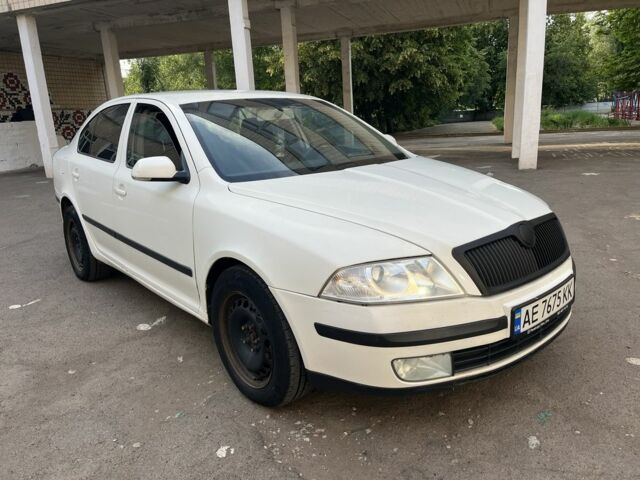 Белый Шкода Октавия, объемом двигателя 1.9 л и пробегом 360 тыс. км за 4600 $, фото 2 на Automoto.ua