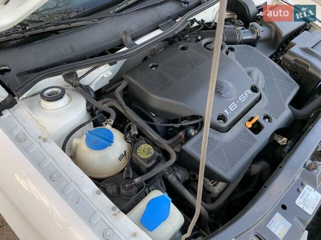 Шкода Октавия 2006 в Кривом Роге на Automoto.ua Белый Шкода Октавия, объемом двигателя 1.6 л и пробегом 187 тыс. км за 4800 $, фото 37 на Automoto.ua