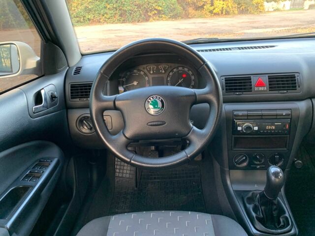 Шкода Октавия 2006 в Кривом Роге на Automoto.ua Белый Шкода Октавия, объемом двигателя 1.6 л и пробегом 187 тыс. км за 4800 $, фото 15 на Automoto.ua