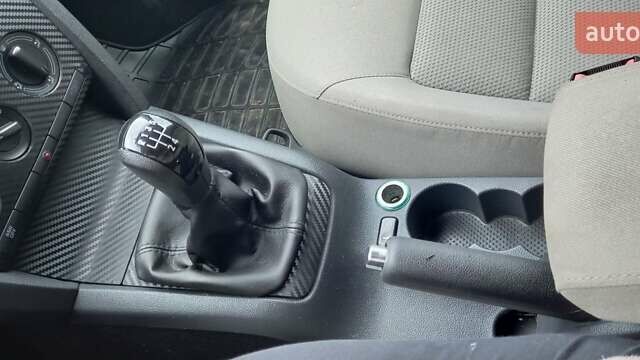 Білий Шкода Октавія, об'ємом двигуна 1.9 л та пробігом 212 тис. км за 6500 $, фото 7 на Automoto.ua