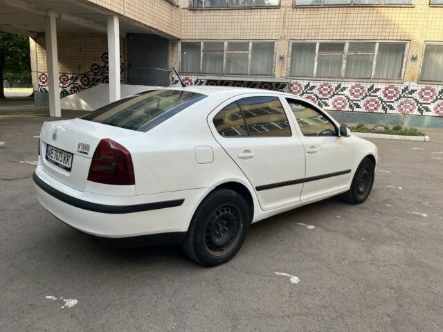 Белый Шкода Октавия, объемом двигателя 1.9 л и пробегом 360 тыс. км за 4600 $, фото 4 на Automoto.ua