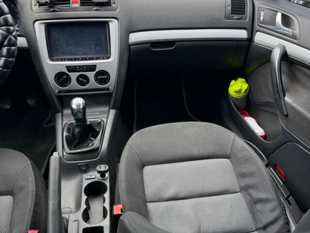 Шкода Октавія 2006 у Кривому Розі на Automoto.ua Білий Шкода Октавія, об'ємом двигуна 1.6 л та пробігом 301 тис. км за 5750 $, фото 9 на Automoto.ua