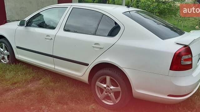 Білий Шкода Октавія, об'ємом двигуна 1.9 л та пробігом 212 тис. км за 6500 $, фото 2 на Automoto.ua