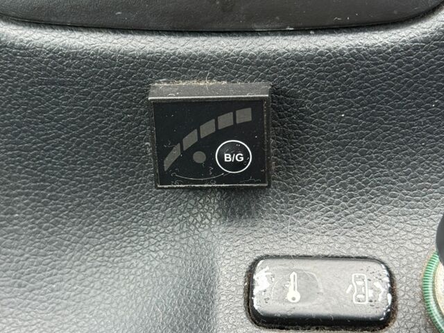 Шкода Октавія 2006 у Кривому Розі на Automoto.ua Білий Шкода Октавія, об'ємом двигуна 1.6 л та пробігом 301 тис. км за 5750 $, фото 11 на Automoto.ua