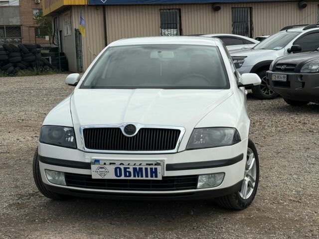 Шкода Октавія 2006 у Кривому Розі на Automoto.ua Білий Шкода Октавія, об'ємом двигуна 1.6 л та пробігом 301 тис. км за 5750 $, фото 3 на Automoto.ua