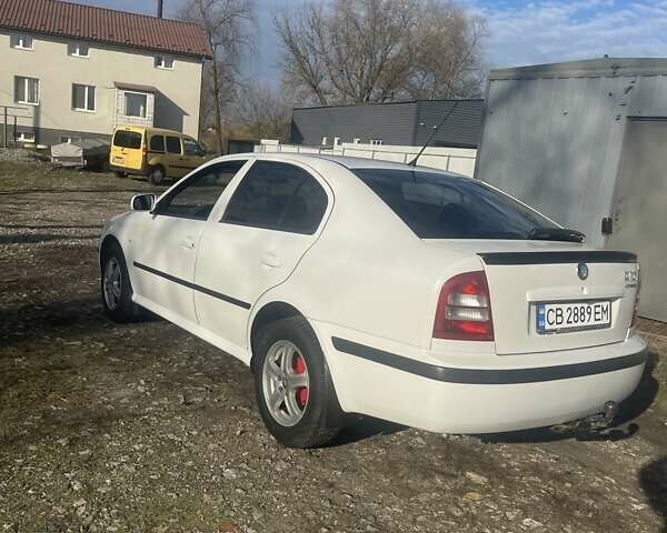 Шкода Октавия 2006 в Чернигове на Automoto.ua Белый Шкода Октавия, объемом двигателя 1.6 л и пробегом 245 тыс. км за 5700 $, фото 17 на Automoto.ua
