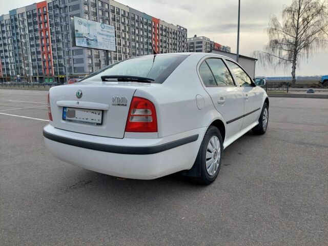 Белый Шкода Октавия, объемом двигателя 1.6 л и пробегом 273 тыс. км за 4500 $, фото 7 на Automoto.ua