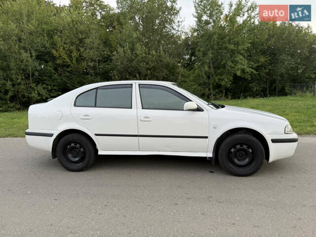 Білий Шкода Октавія, об'ємом двигуна 1.6 л та пробігом 560 тис. км за 4700 $, фото 3 на Automoto.ua