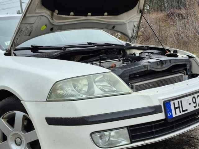 Білий Шкода Октавія, об'ємом двигуна 0 л та пробігом 300 тис. км за 2600 $, фото 19 на Automoto.ua