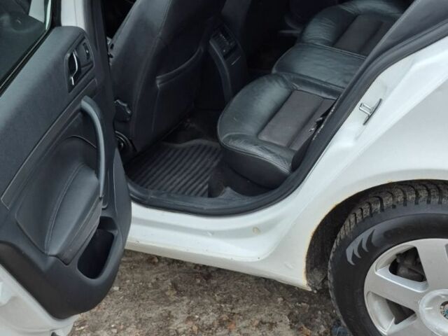 Білий Шкода Октавія, об'ємом двигуна 0 л та пробігом 300 тис. км за 2600 $, фото 18 на Automoto.ua