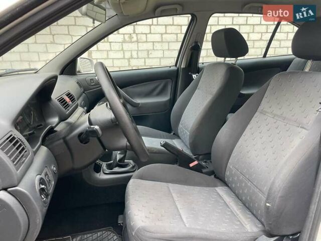 Белый Шкода Октавия, объемом двигателя 1.6 л и пробегом 261 тыс. км за 4700 $, фото 15 на Automoto.ua