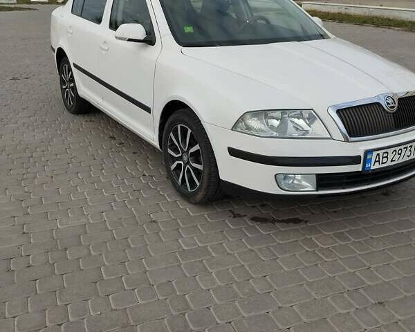 Білий Шкода Октавія, об'ємом двигуна 1.9 л та пробігом 300 тис. км за 6200 $, фото 2 на Automoto.ua