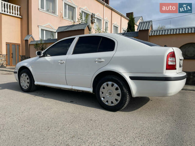 Білий Шкода Октавія, об'ємом двигуна 1.6 л та пробігом 187 тис. км за 4200 $, фото 4 на Automoto.ua