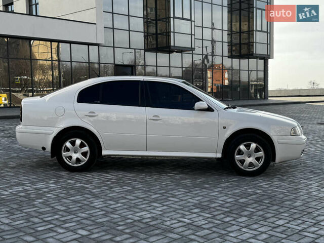 Белый Шкода Октавия, объемом двигателя 1.6 л и пробегом 231 тыс. км за 5499 $, фото 5 на Automoto.ua