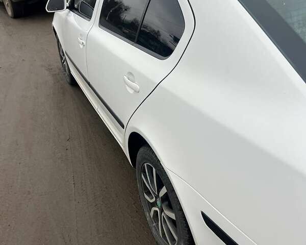 Білий Шкода Октавія, об'ємом двигуна 1.9 л та пробігом 310 тис. км за 5999 $, фото 2 на Automoto.ua