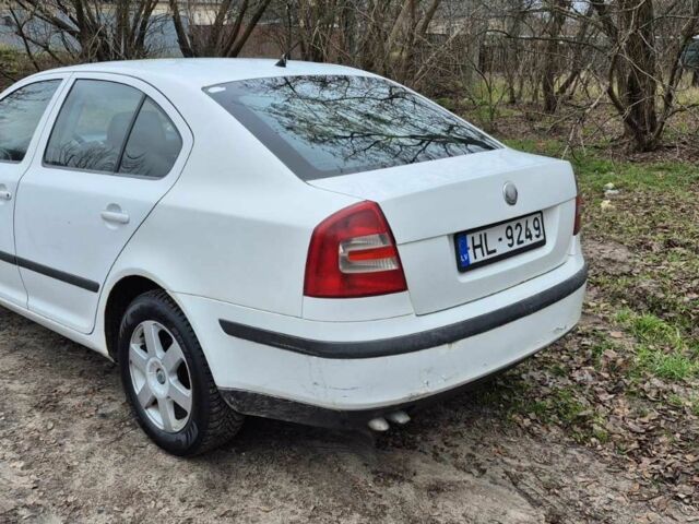 Білий Шкода Октавія, об'ємом двигуна 0 л та пробігом 300 тис. км за 2600 $, фото 8 на Automoto.ua