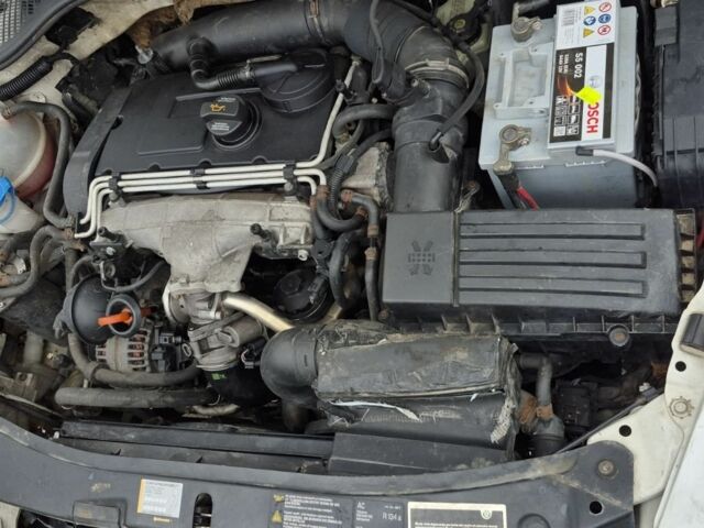 Білий Шкода Октавія, об'ємом двигуна 0 л та пробігом 300 тис. км за 2600 $, фото 10 на Automoto.ua