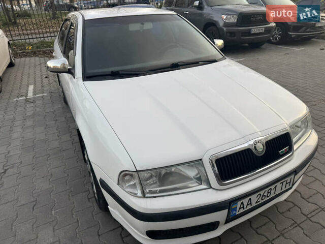 Белый Шкода Октавия, объемом двигателя 1.6 л и пробегом 213 тыс. км за 4500 $, фото 14 на Automoto.ua